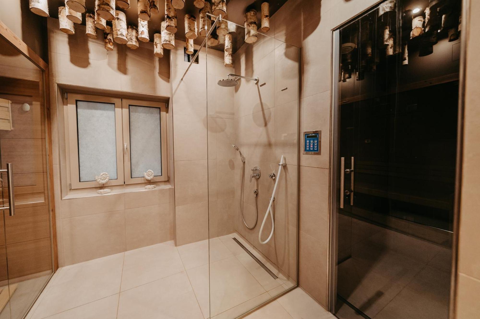 Hideaway An Der Weinstrasse - Pool & Sauna - Apartments Anderlage ชปีลเฟลด์ ภายนอก รูปภาพ